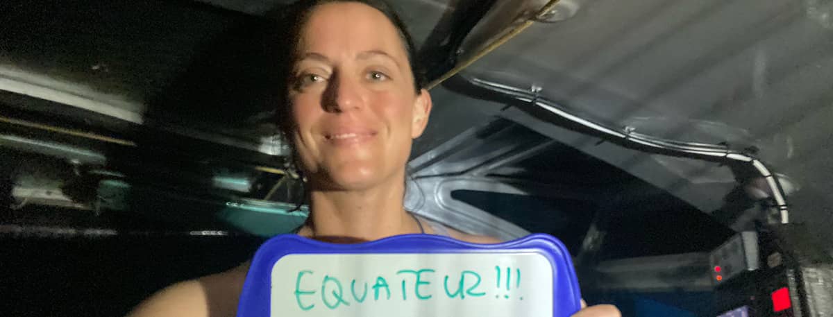 Justine Mettraux franchit le passage de l'Equateur